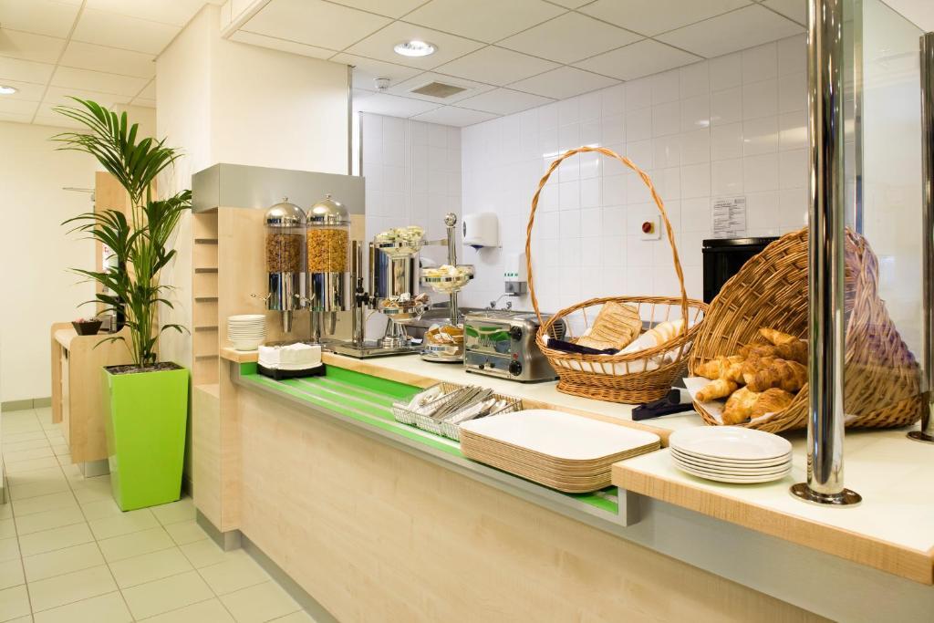 Ibis Budget Newport Εξωτερικό φωτογραφία